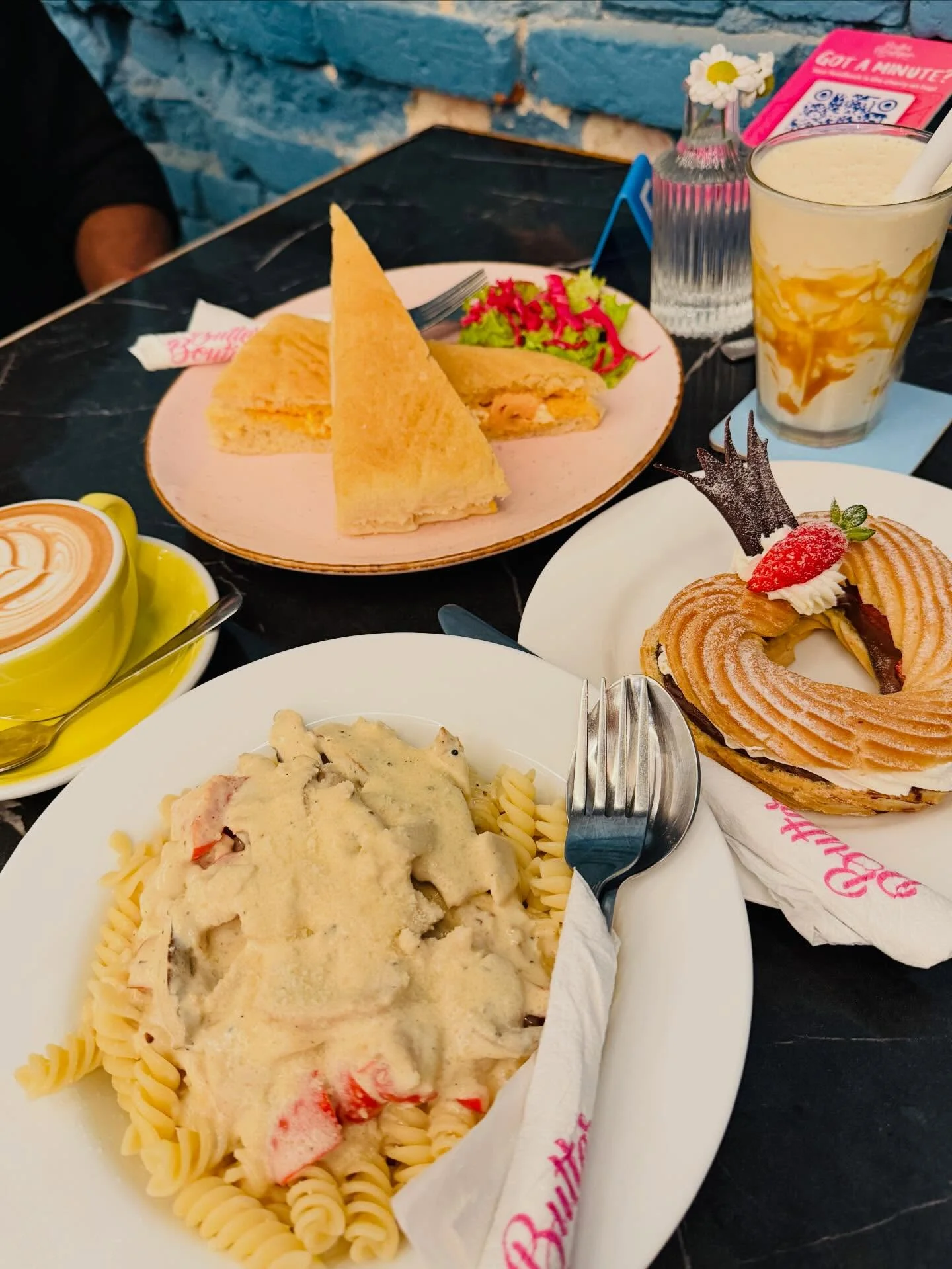 Photo by Amanda Silva on February 16, 2026. May be an image of gelato, pasta, wafer and text.